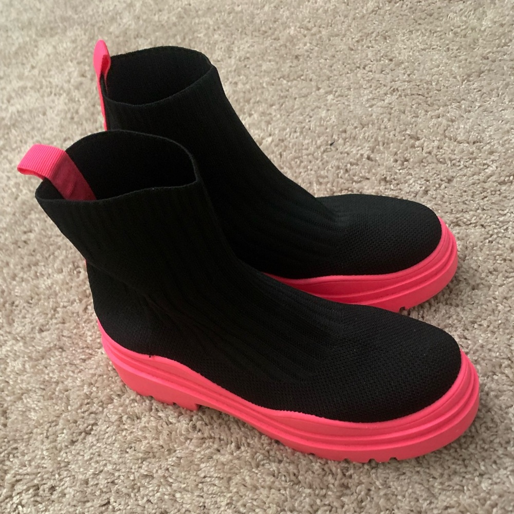 These are a neon pink from this boutique in FL